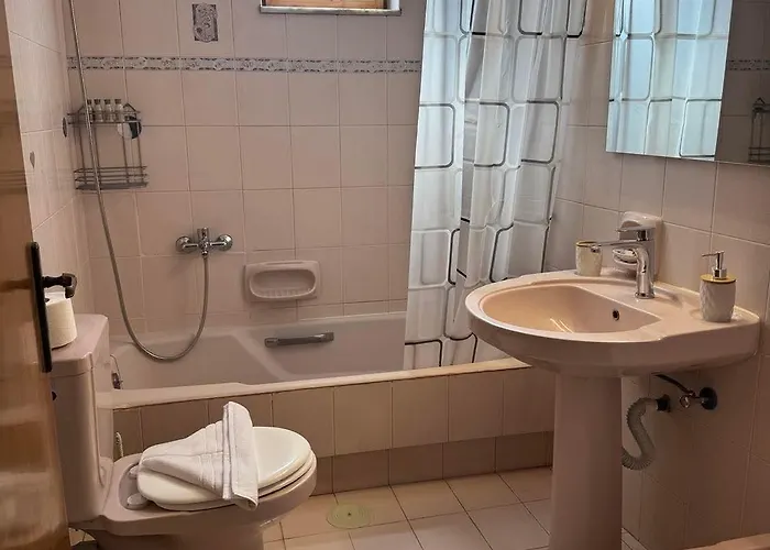 V&g Cozy Home, Pilona Village * Vlicha