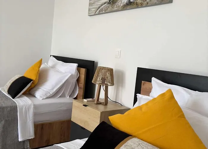 Vakantiehuis V&g Cozy Home, Pilona Village