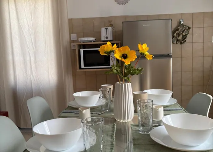 Vakantiehuis V&g Cozy Home, Pilona Village