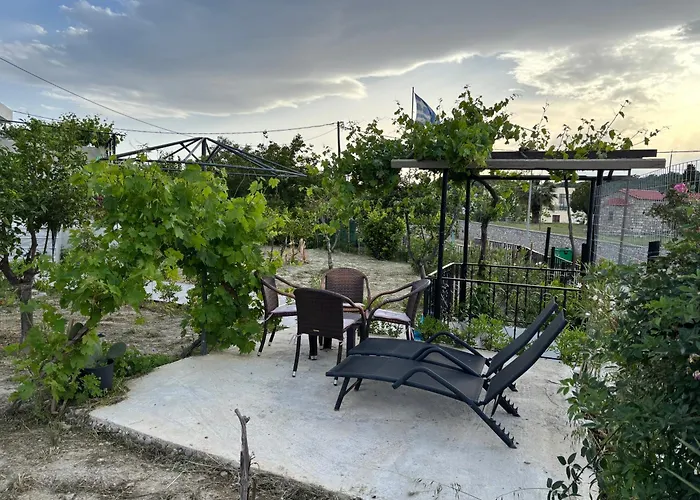 V&g Cozy Home, Pilona Village