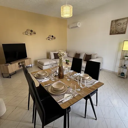 V&g Cozy Near Lindos, Spacious 2br Ferienhaus *