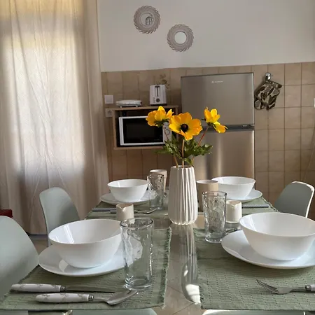Casa de Férias V&g Cozy Near Lindos, Spacious 2br
