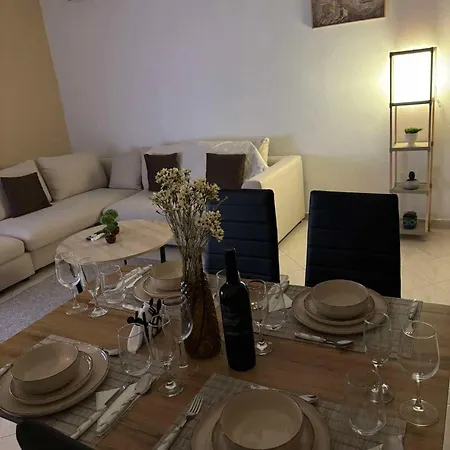 V&g Cozy Near Lindos, Spacious 2br Holiday home *